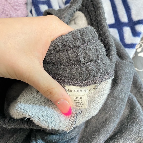 american eagle sweatpants - Picture 2 of 2